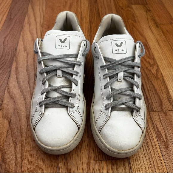 Veja Urca Nautico Lace Up Side Logo Sneaker White Grey Womens Size 10 - Picture 3 of 11